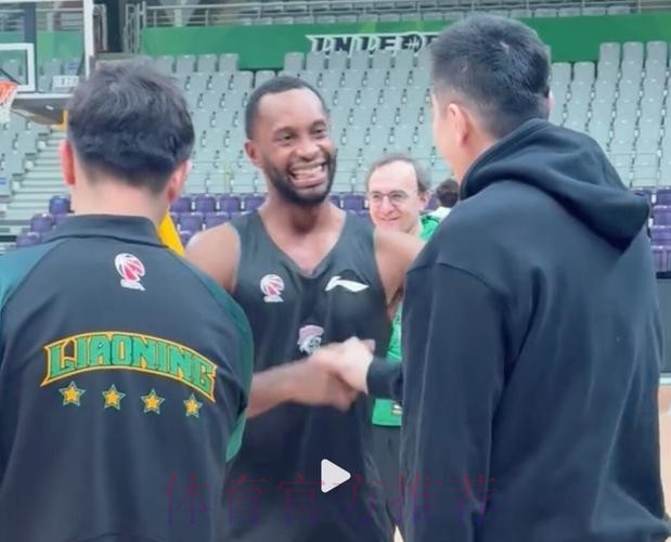 弗格重回辽宁感受热情:这里的人就像家人和兄弟 弗格重回辽宁感受热情:这里的人就像家人和兄弟