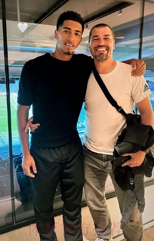 法媒：皇马国际足球部主管和贝林厄姆父亲会面